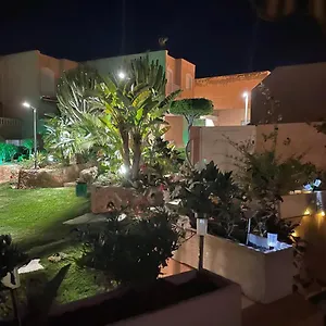  Сasa de vacaciones Con Piscina A 5 Minutos De La Playa .